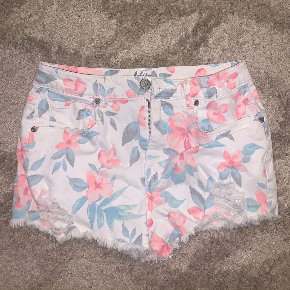 High wasted shorts :)